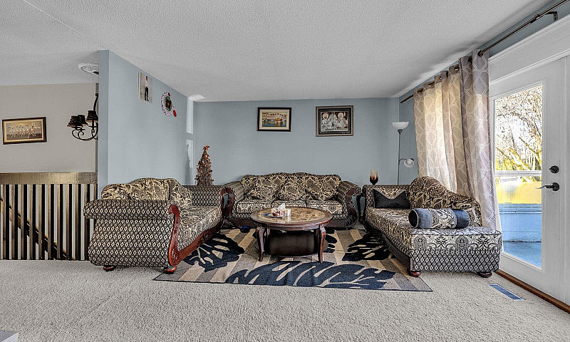 12954 61 Avenue Surr...