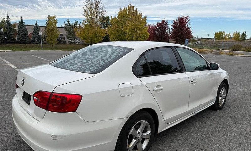 2014 Volkswagen Jett...