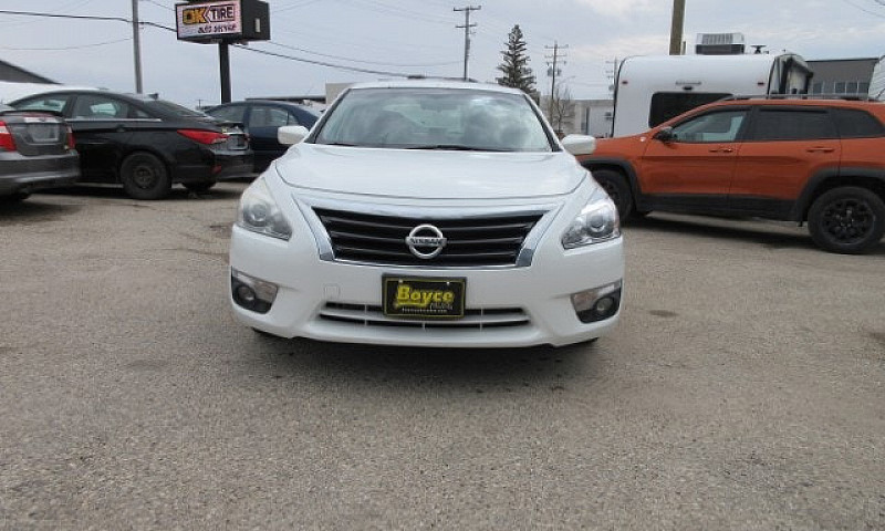 2014 Nissan Altima 2...
