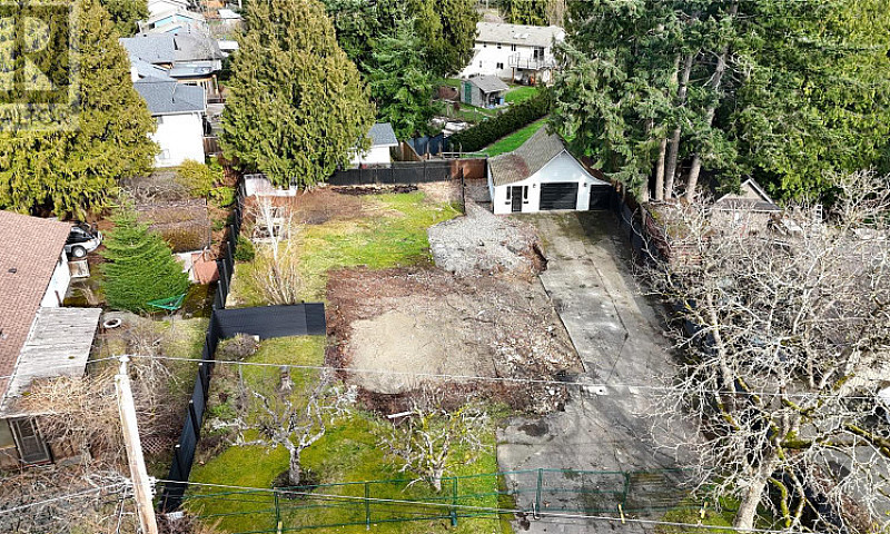 1046 Sabine Rd Parks...