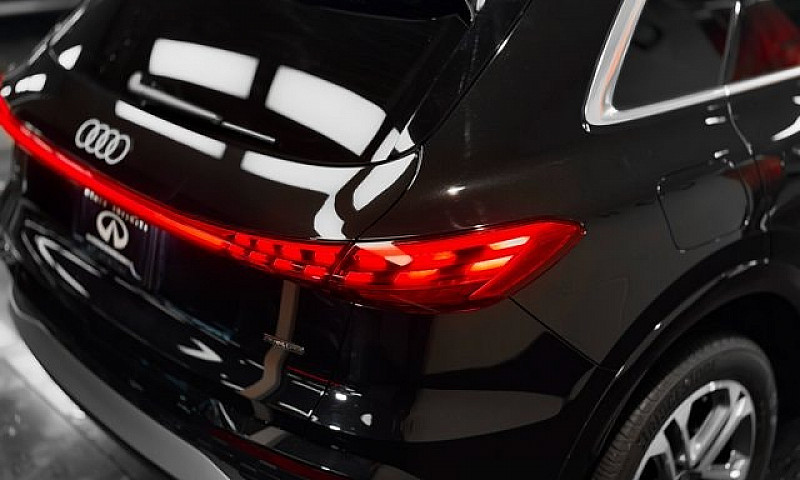 2025 Audi Q5 Progres...