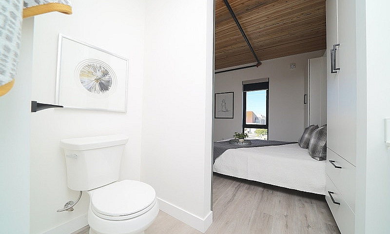 Pump East 2 Bedroom ...