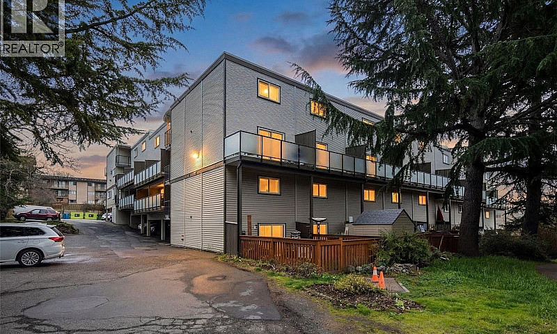 207 991 Cloverdale A...