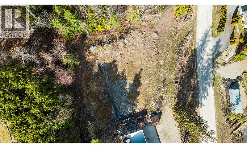 2622 Woodland Place ...