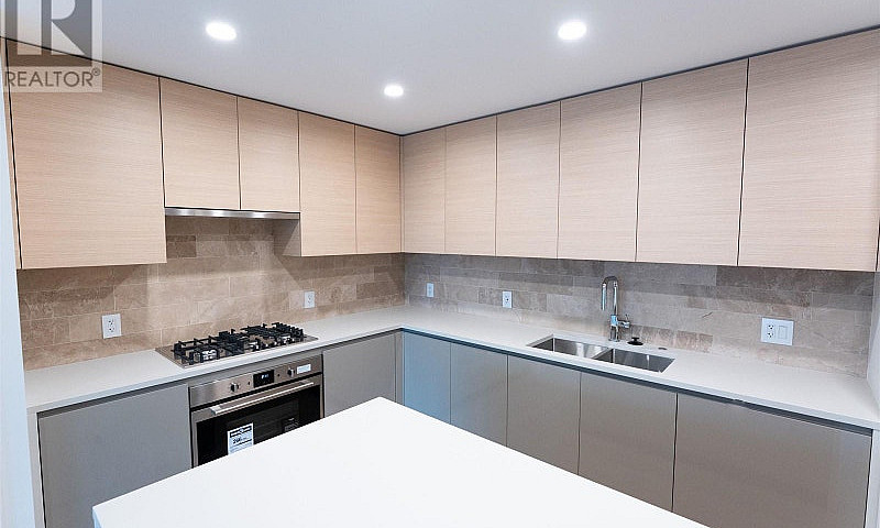 4011 2108 Gilmore Av...