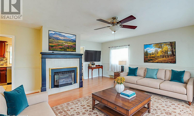 4260 Montrose St Por...