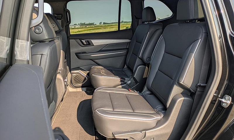 2027 Buick Enclave P...