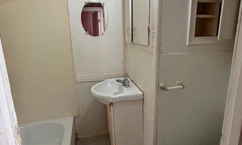 2-Bedroom House For ...