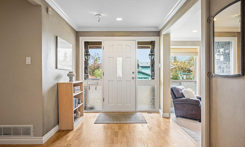 11390 Northview Cres...
