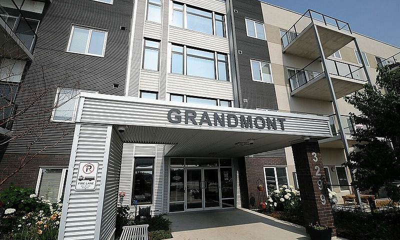 3299 Pembina Hwy- Gr...