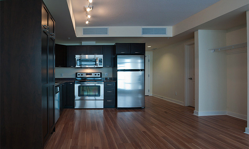 Location! 2 Beds 2 B...