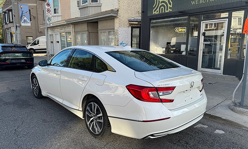 2018 Honda Accord !!...