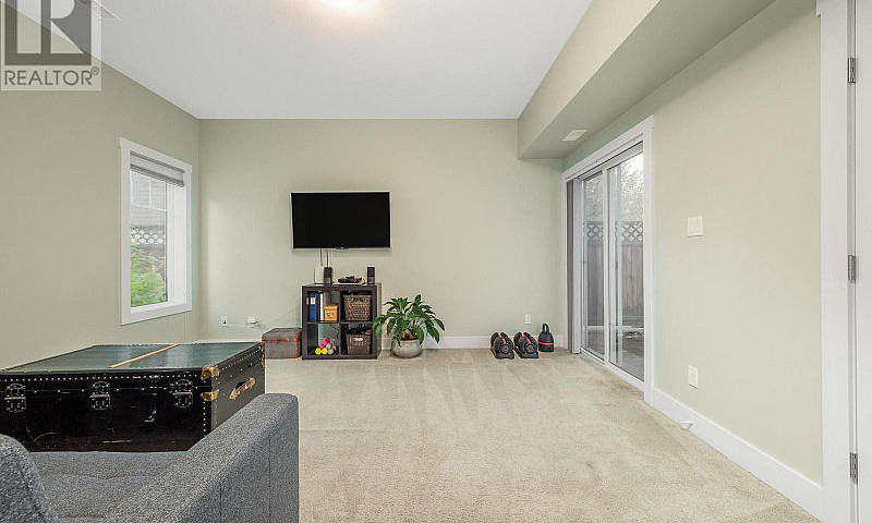 3606 25 Avenue Unit#...