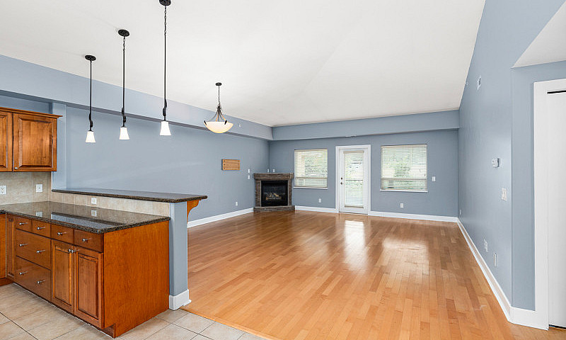 1,346 Sq Ft/ 2 Bed/2...