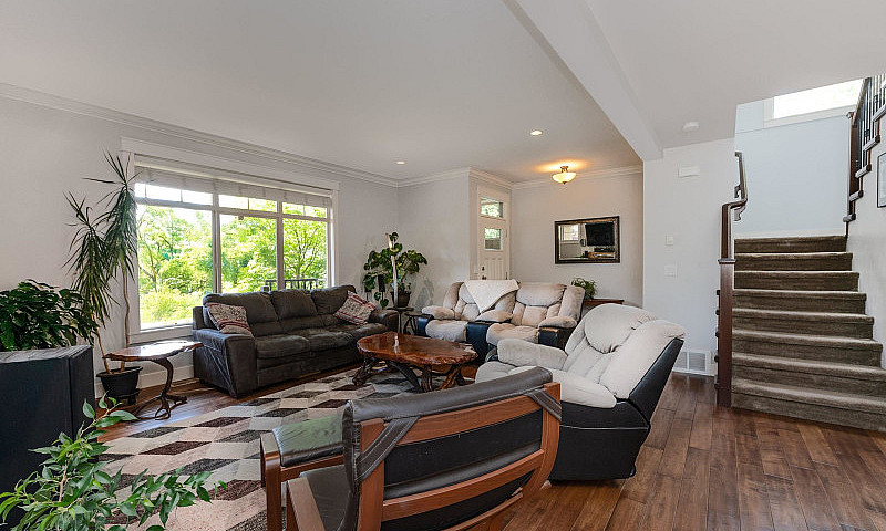 1 3008 Ash Street Ab...