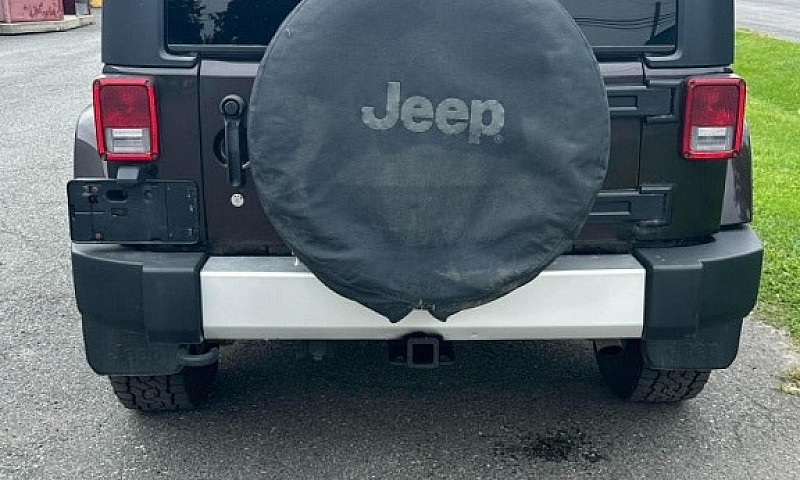 2013 Jeep Wrangler U...