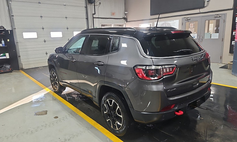 2021 Jeep Compass...