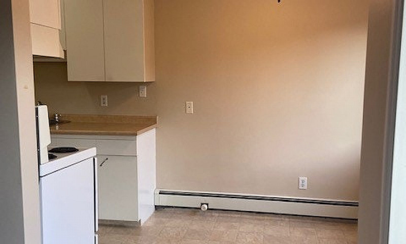 1 Bed 1 Bath Unit In...