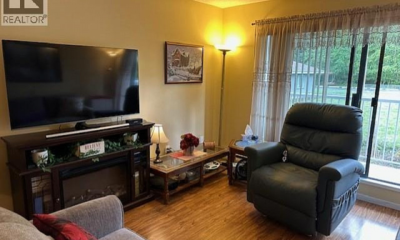 110 18 King George S...