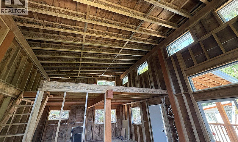 883 West Bay Road Ga...