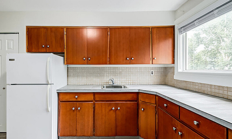 Modern Apartments Wi...