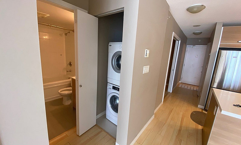 3403- 9981 Whalley B...