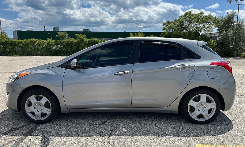 2016 Hyundai Elantra...