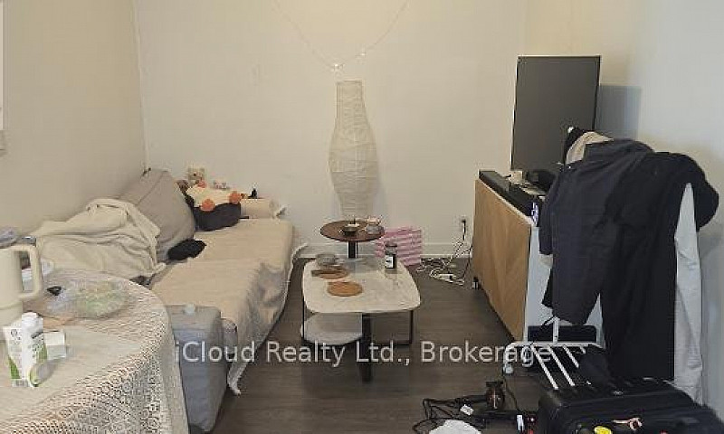 806 - 28 Avondale Av...