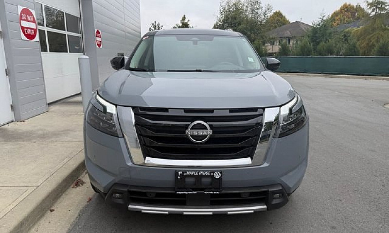 2025 Nissan Pathfind...