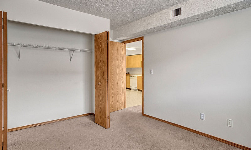 2 Bed X 1 Bath Apart...