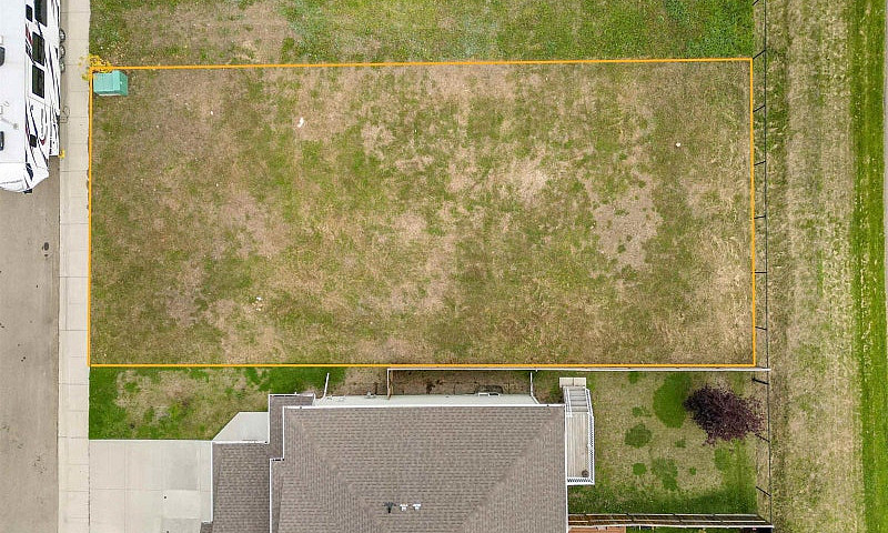 4009 & 4011 41 B Ave...