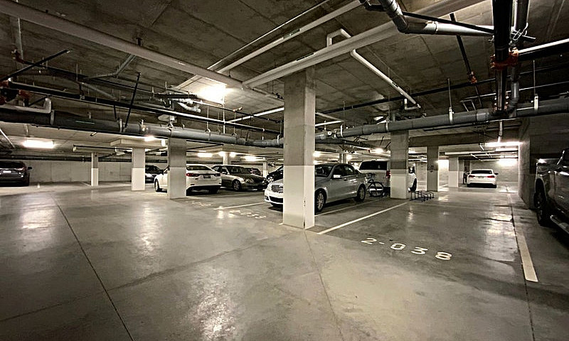 708 000$ - Condo À V...