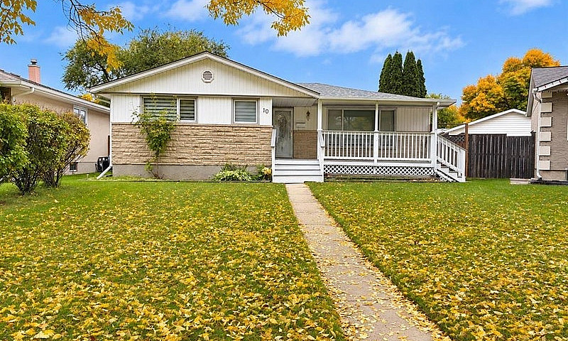 10 Bissett Crescent ...