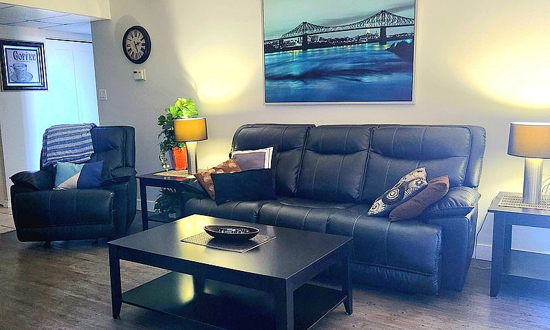 Fully Furnished & Al...