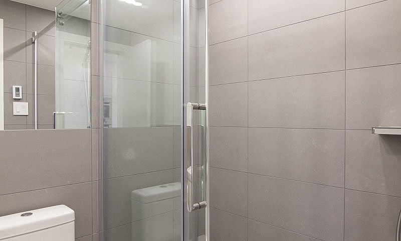 Renovated 1 Bed 1 Ba...