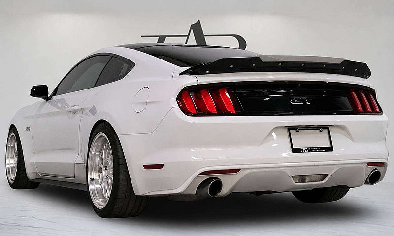 2017 Ford Mustang Pe...
