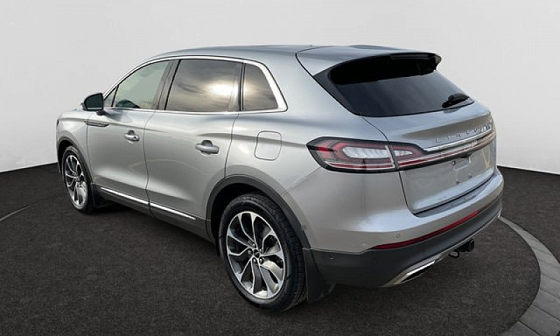 2023 Lincoln Nautilu...