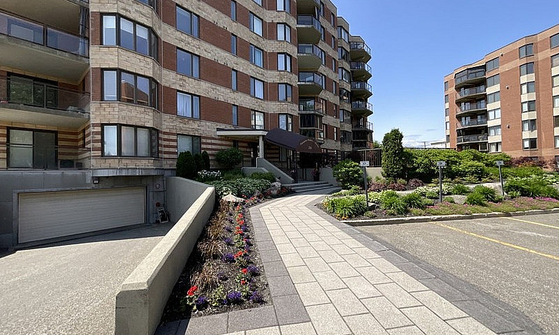 298 900$ - Condo À V...