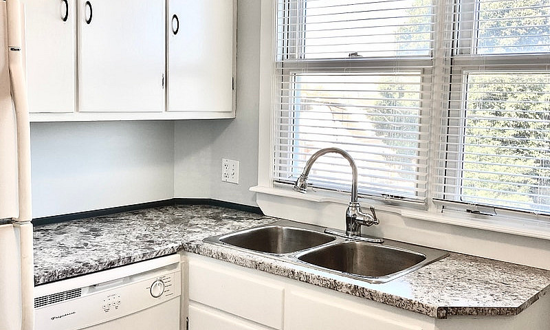 2-Bedroom Unit In Sy...