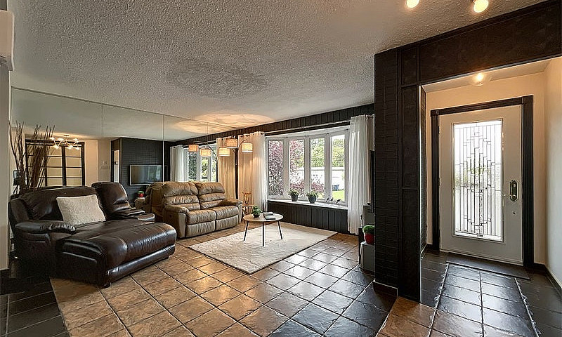 $749,000 - Bungalow ...