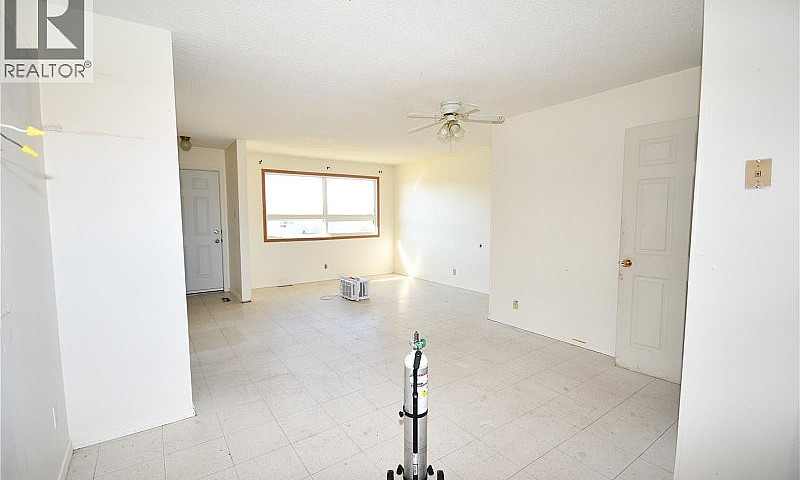205 6Th Avenue N Big...