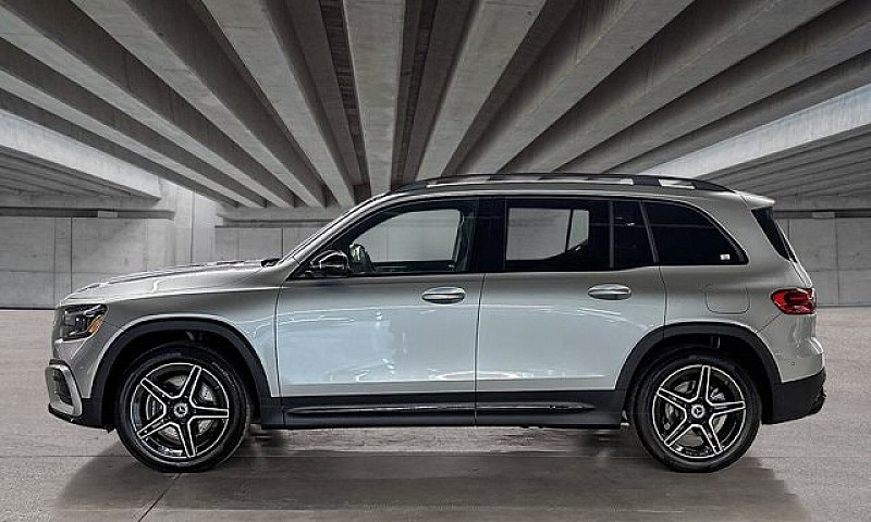 2026 Mercedes-Benz G...