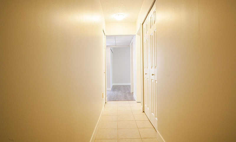 11604 75A Avenue Del...