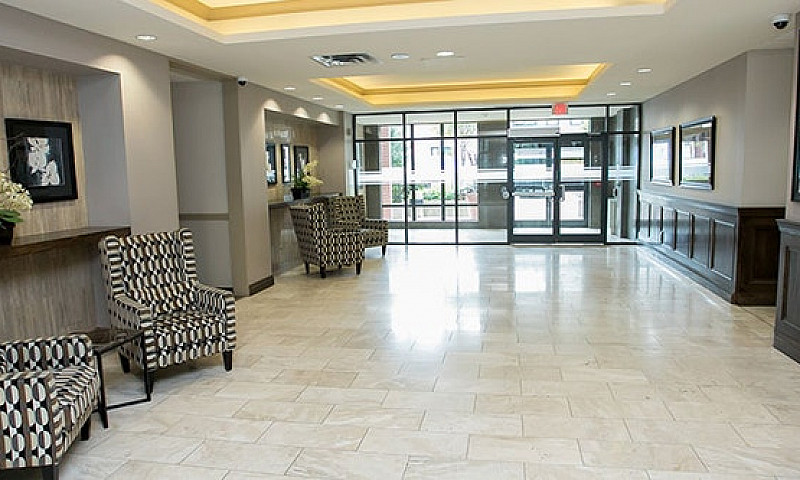 Westq - 2 Bedroom Ap...