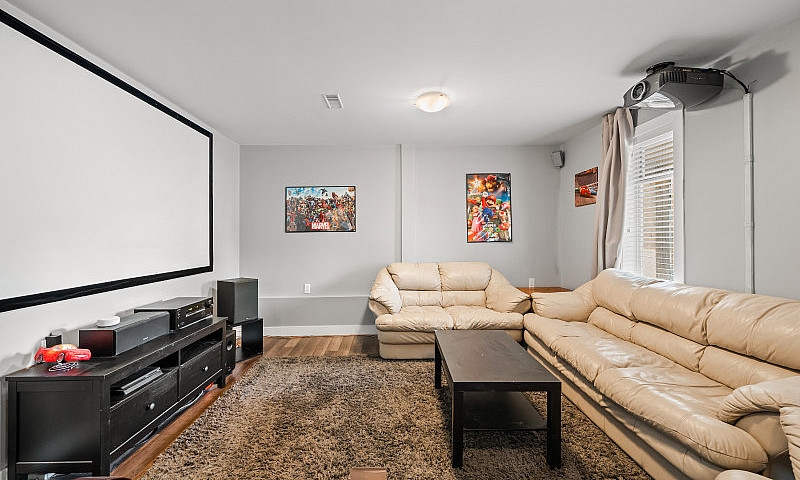 Great 2 Storey Home ...