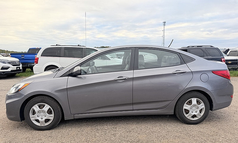 2014 Hyundai Accent ...