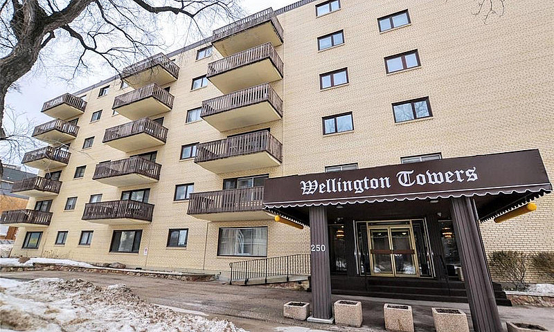 Charming 1Bdrm Condo...