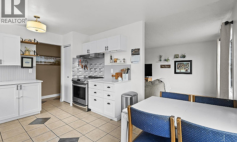 2447 Margaret Road W...