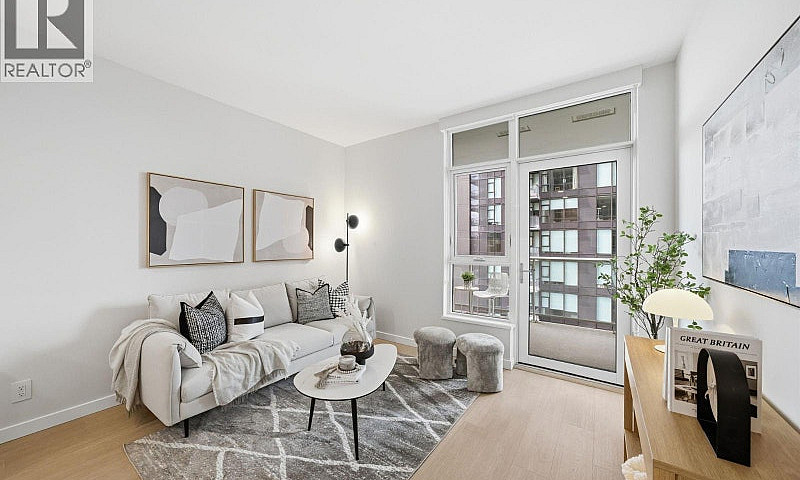 1207 2186 Gilmore Av...