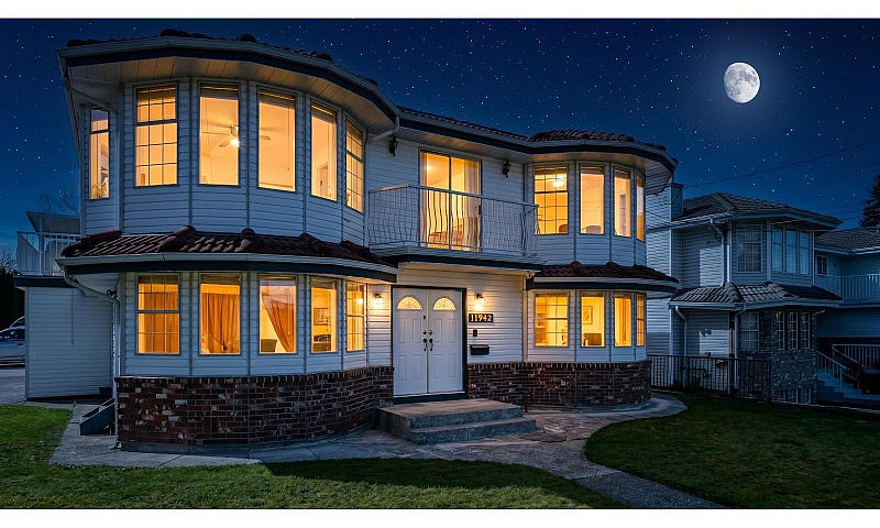 11942 99 Avenue Surr...